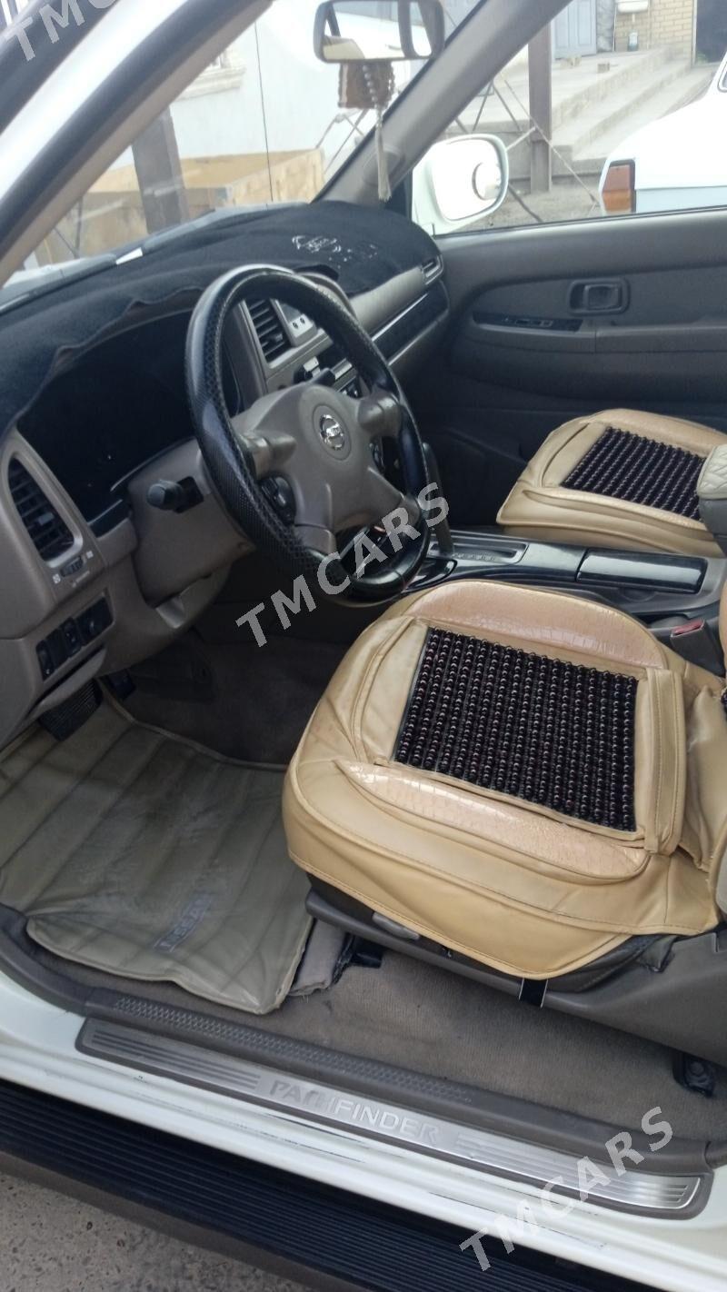 Nissan Pathfinder 2004 - 130 000 TMT - Векильбазар - img 3