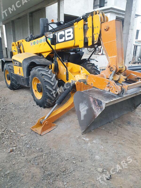 JCB ICX 2013 - 700 000 TMT - Änew - img 3