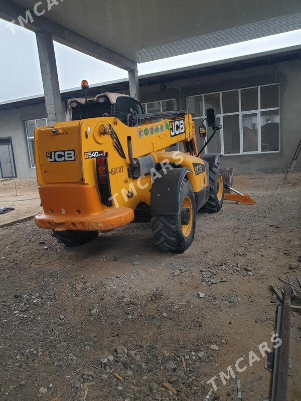 JCB ICX 2013 - 700 000 TMT - Änew - img 4
