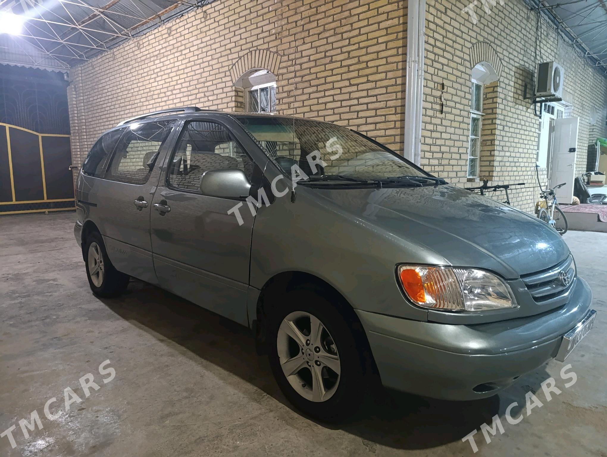 Toyota Sienna 1998 - 125 000 TMT - Мургап - img 4
