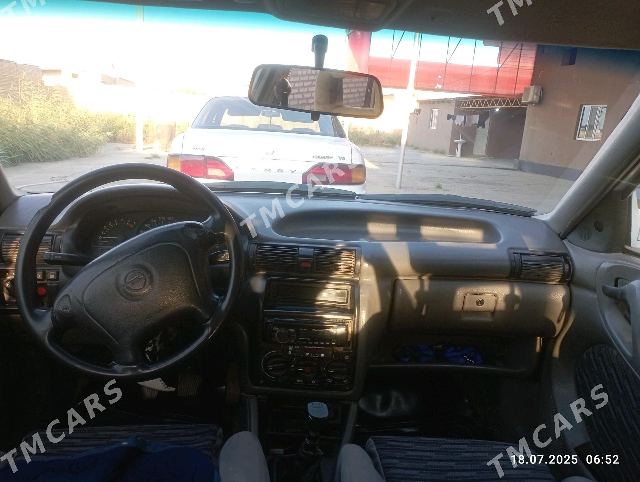 Opel Astra 1994 - 26 000 TMT - Tejen - img 2