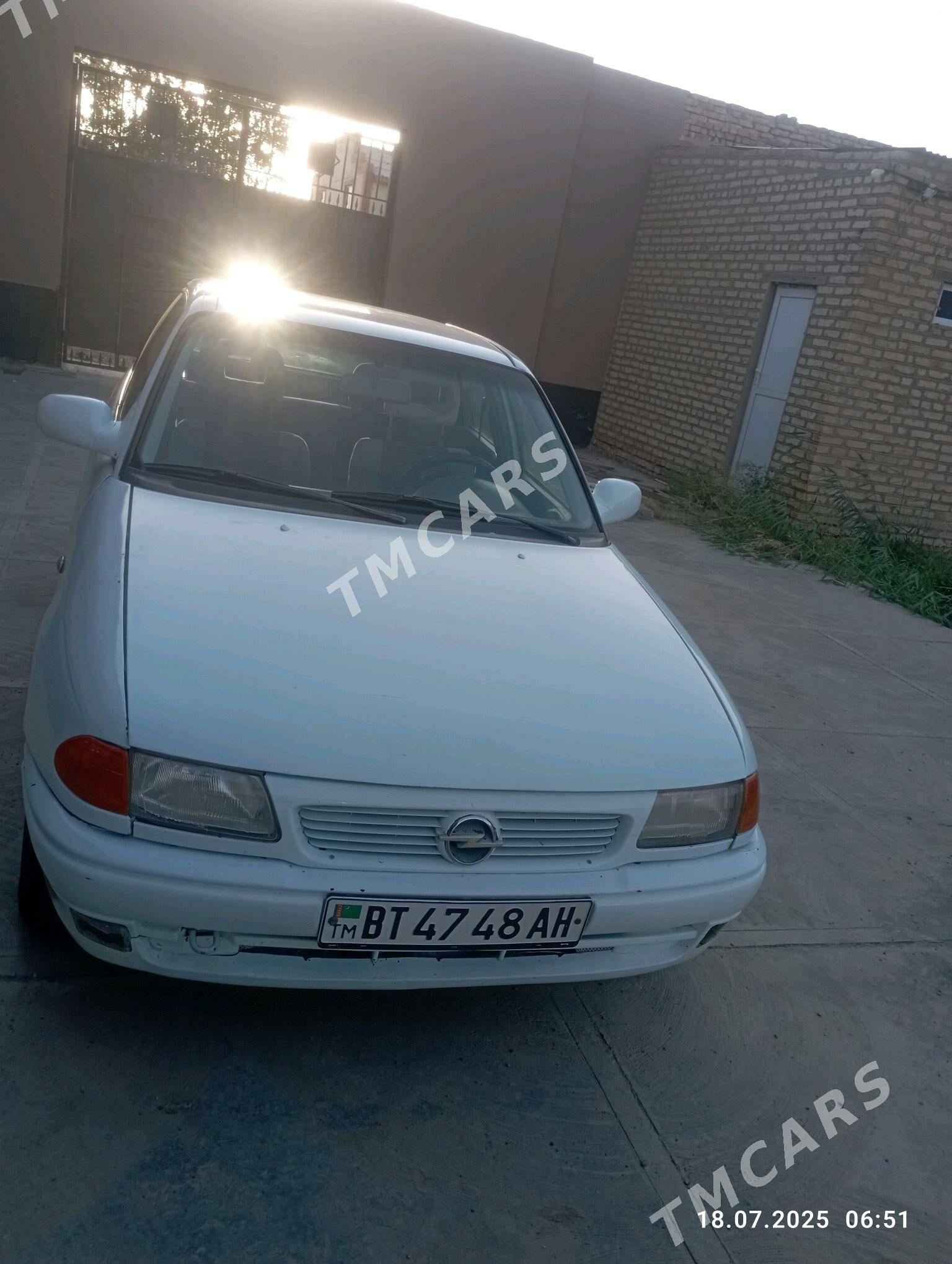 Opel Astra 1994 - 26 000 TMT - Tejen - img 4