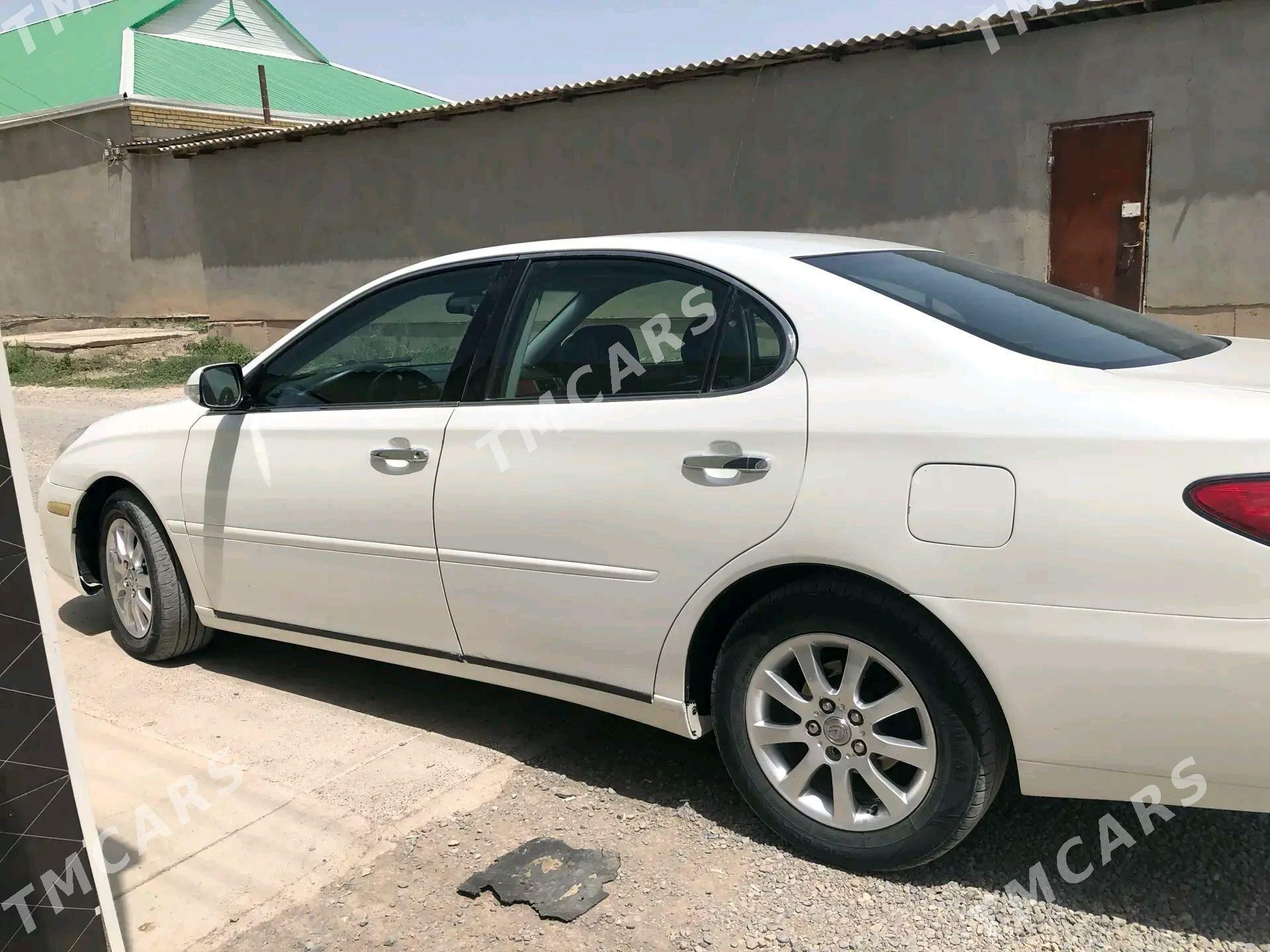Lexus ES 300 2002 - 200 000 TMT - Türkmenbaşy - img 4