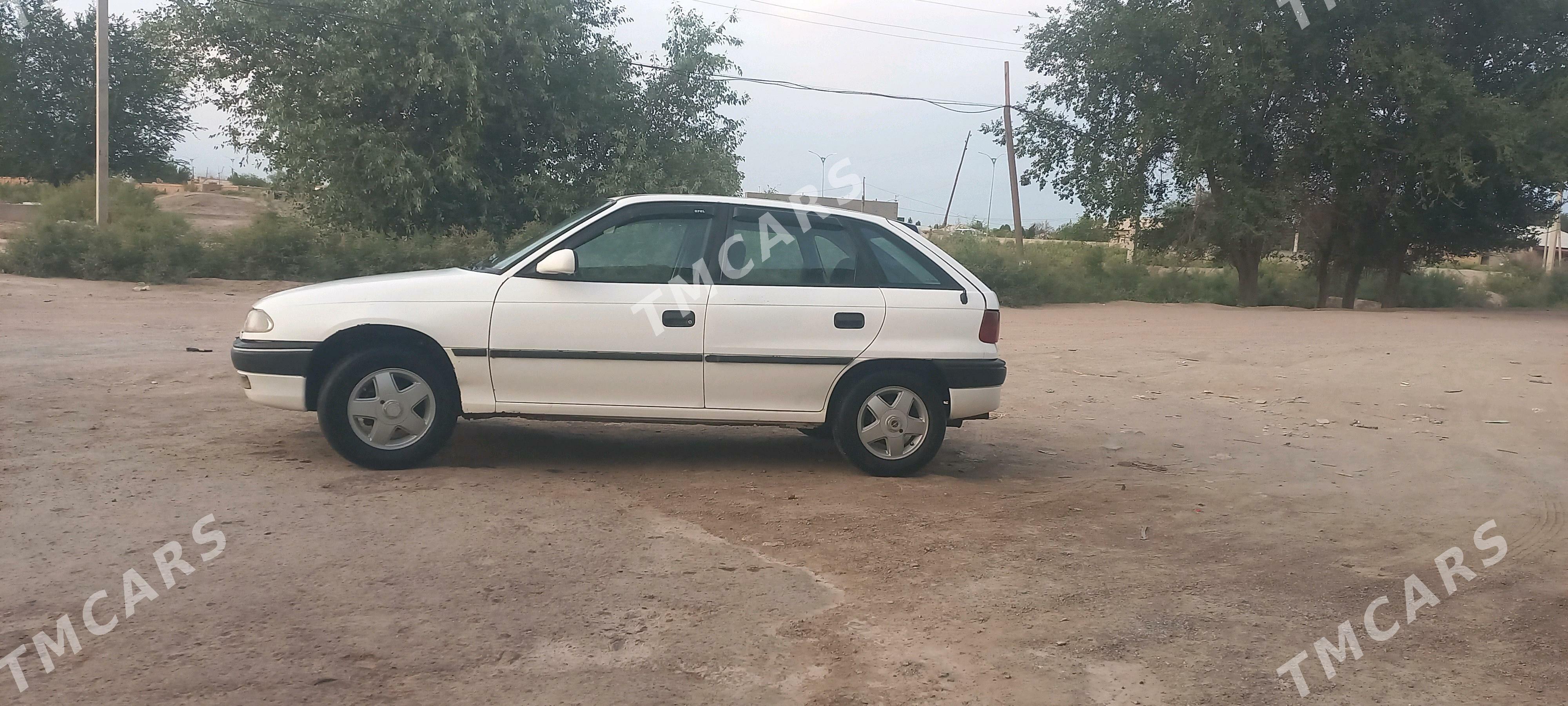 Opel Astra 1995 - 45 000 TMT - Gubadag - img 9