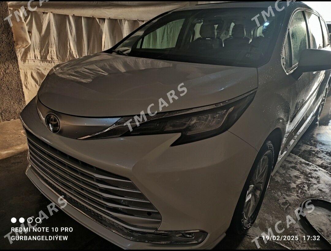 Toyota Sienna 2021 - 600 000 TMT - Мары - img 3