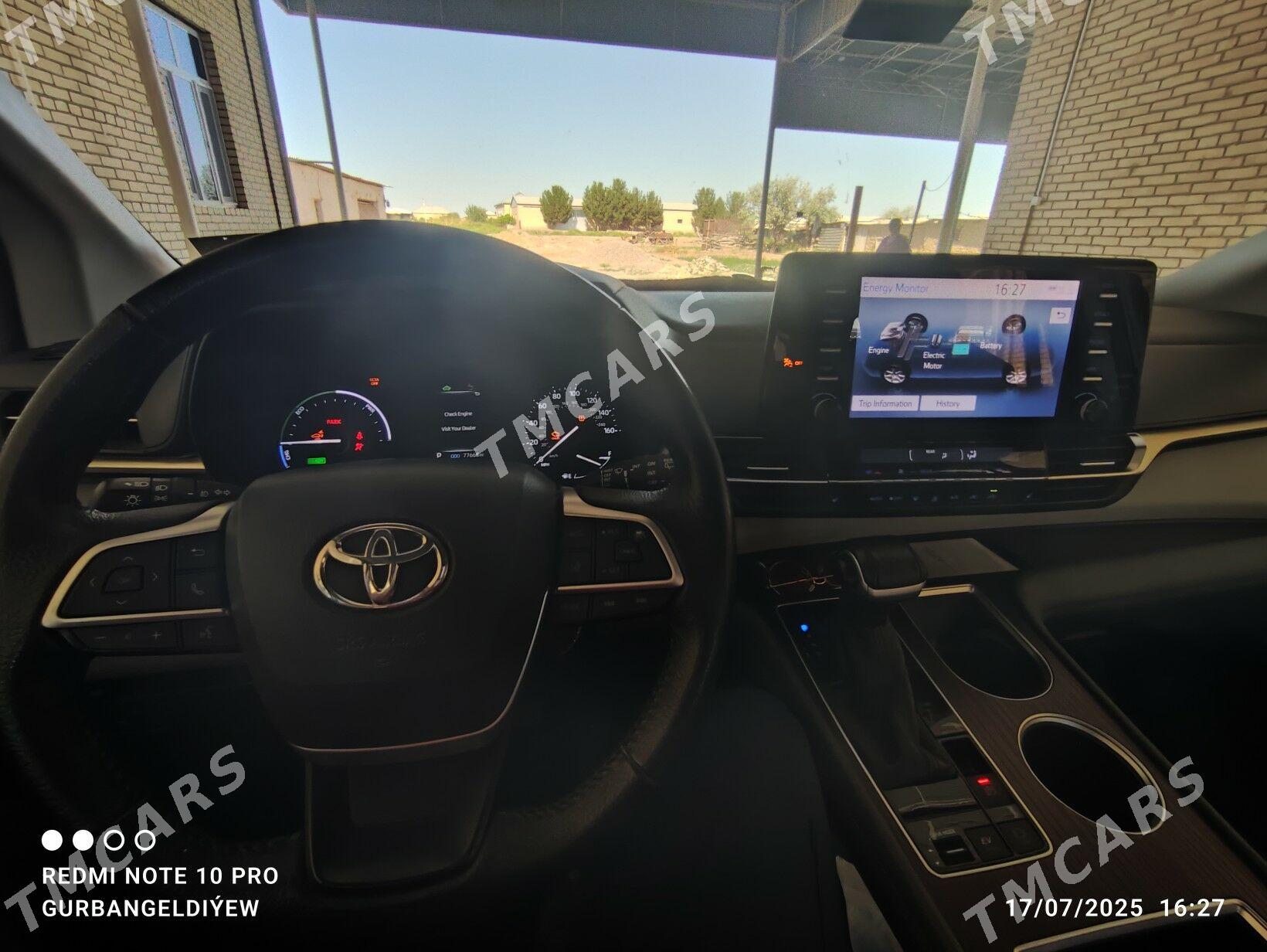 Toyota Sienna 2021 - 600 000 TMT - Мары - img 4