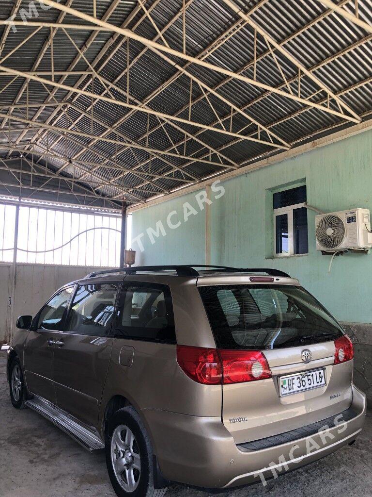 Toyota Sienna 2006 - 230 000 TMT - Койтендаг - img 7