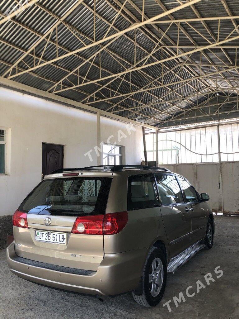 Toyota Sienna 2006 - 230 000 TMT - Койтендаг - img 3