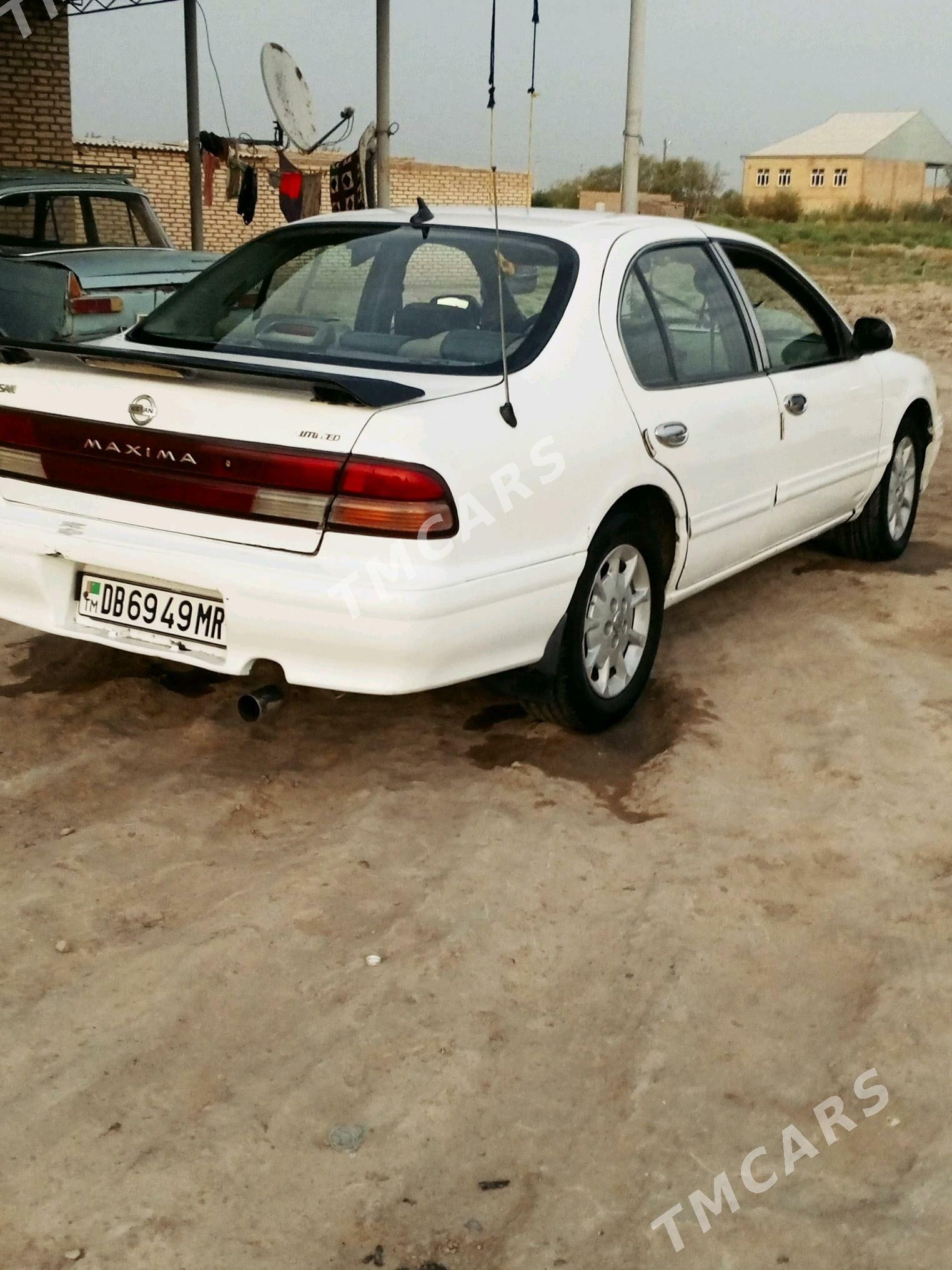 Nissan Maxima 1995 - 38 000 TMT - Байрамали - img 3