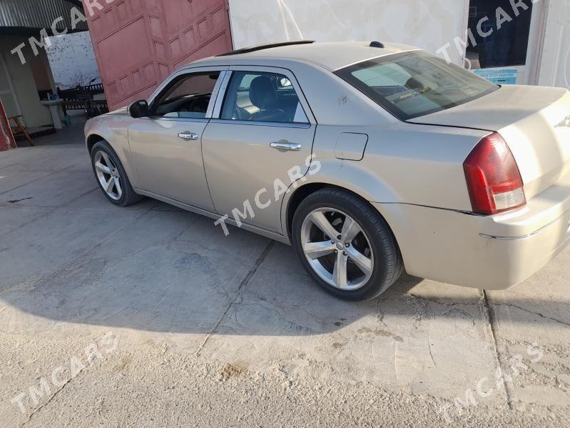 Chrysler 300C 2005 - 65 000 TMT - Ашхабад - img 2