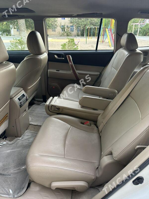 Toyota Highlander 2010 - 319 000 TMT - Aşgabat - img 2