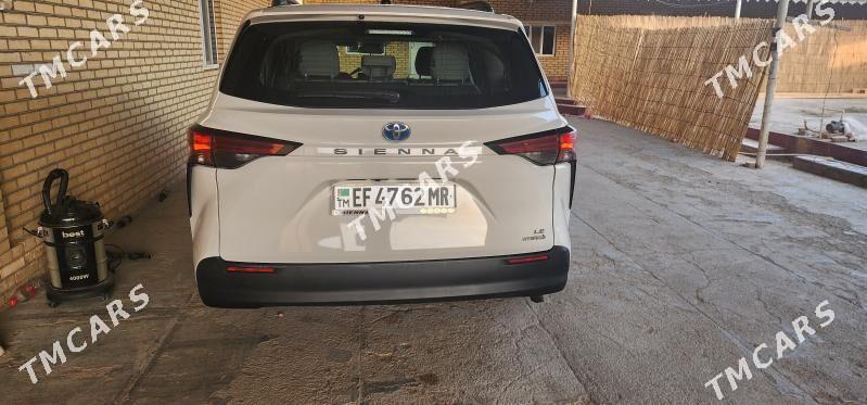 Toyota Sienna 2021 - 500 000 TMT - Мары - img 7