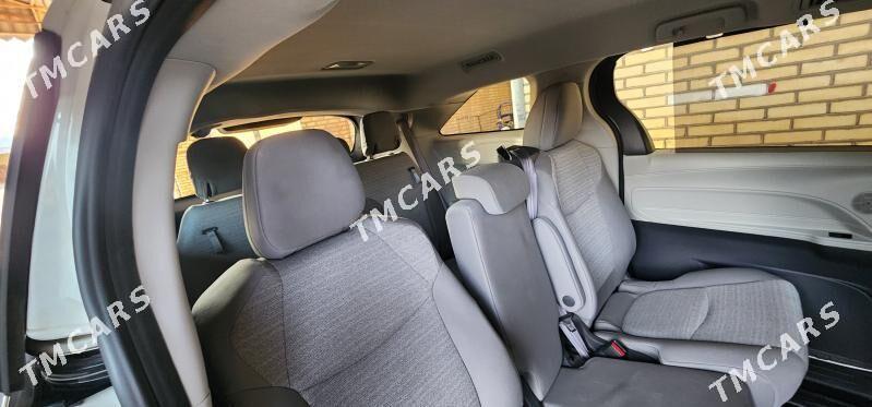 Toyota Sienna 2021 - 500 000 TMT - Мары - img 6