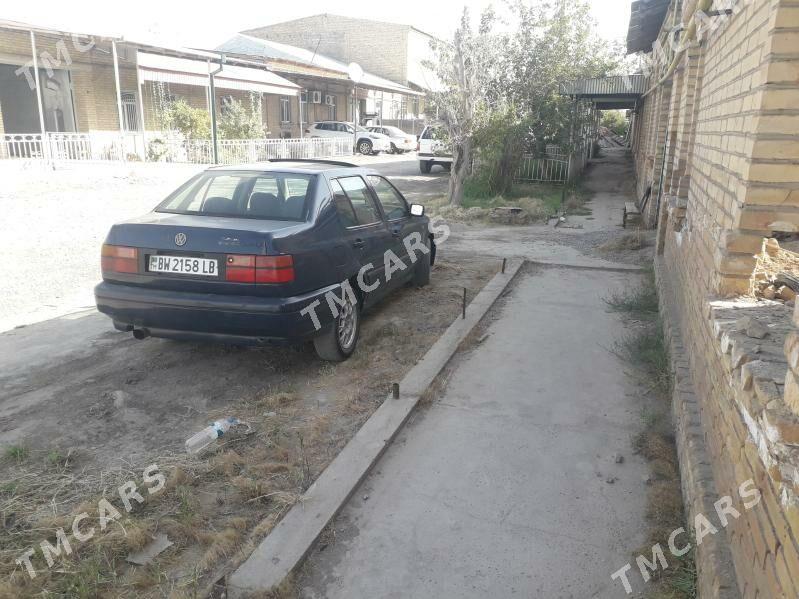 Volkswagen Jetta 1994 - 22 000 TMT - Türkmenabat - img 2