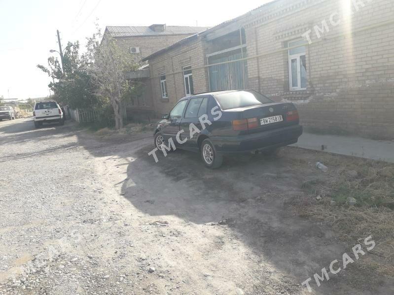 Volkswagen Jetta 1994 - 22 000 TMT - Türkmenabat - img 3
