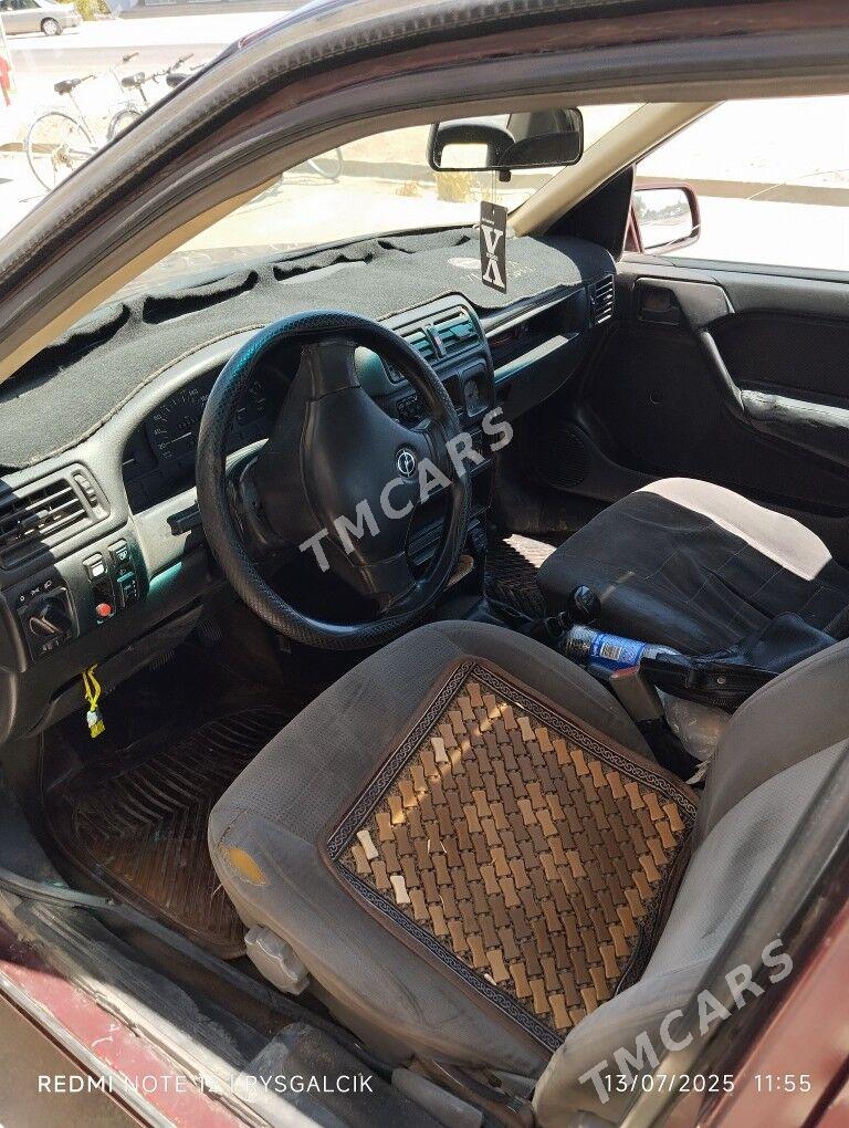 Opel Vectra 1990 - 25 000 TMT - Мары - img 3