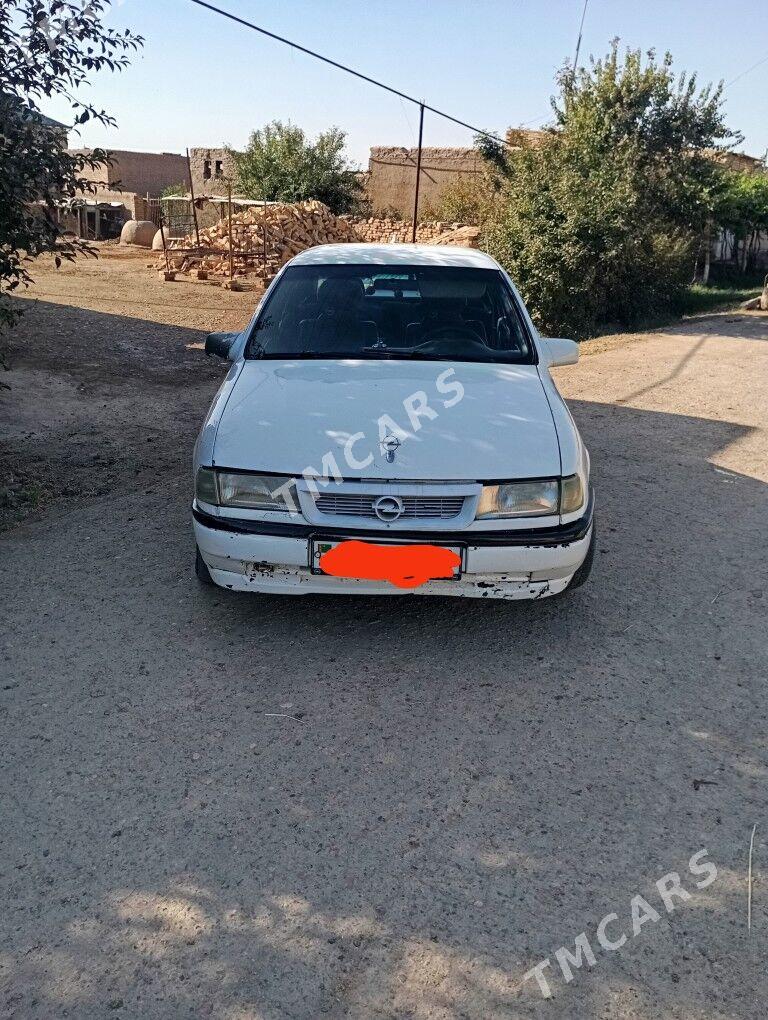 Opel Vectra 1990 - 22 000 TMT - Çärjew - img 5