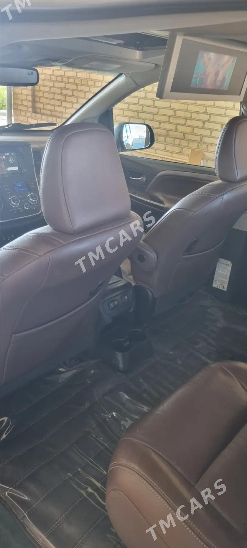 Toyota Sienna 2019 - 500 000 TMT - Ашхабад - img 5