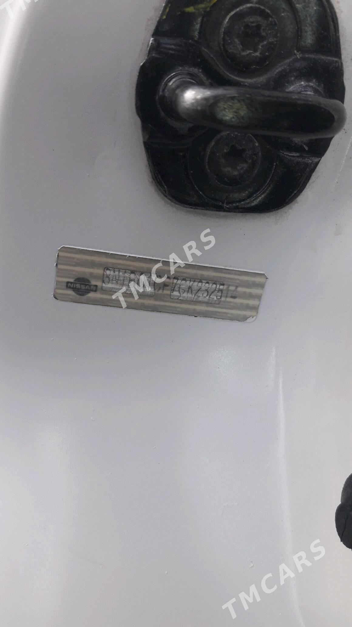 Nissan Versa 2010 - 125 000 TMT - Aşgabat - img 6