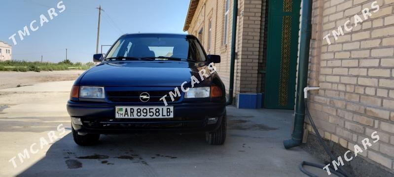 Opel Astra 1994 - 50 000 TMT - Дянев - img 2