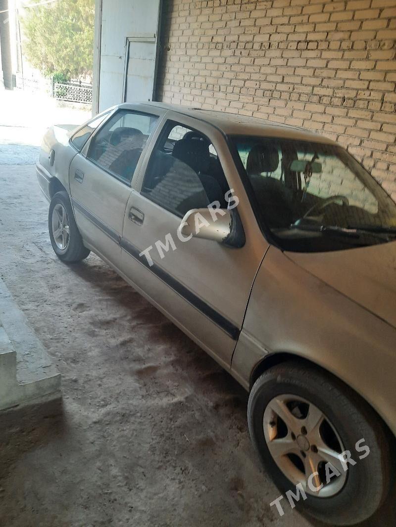 Opel Vectra 1990 - 32 000 TMT - Çärjew - img 2