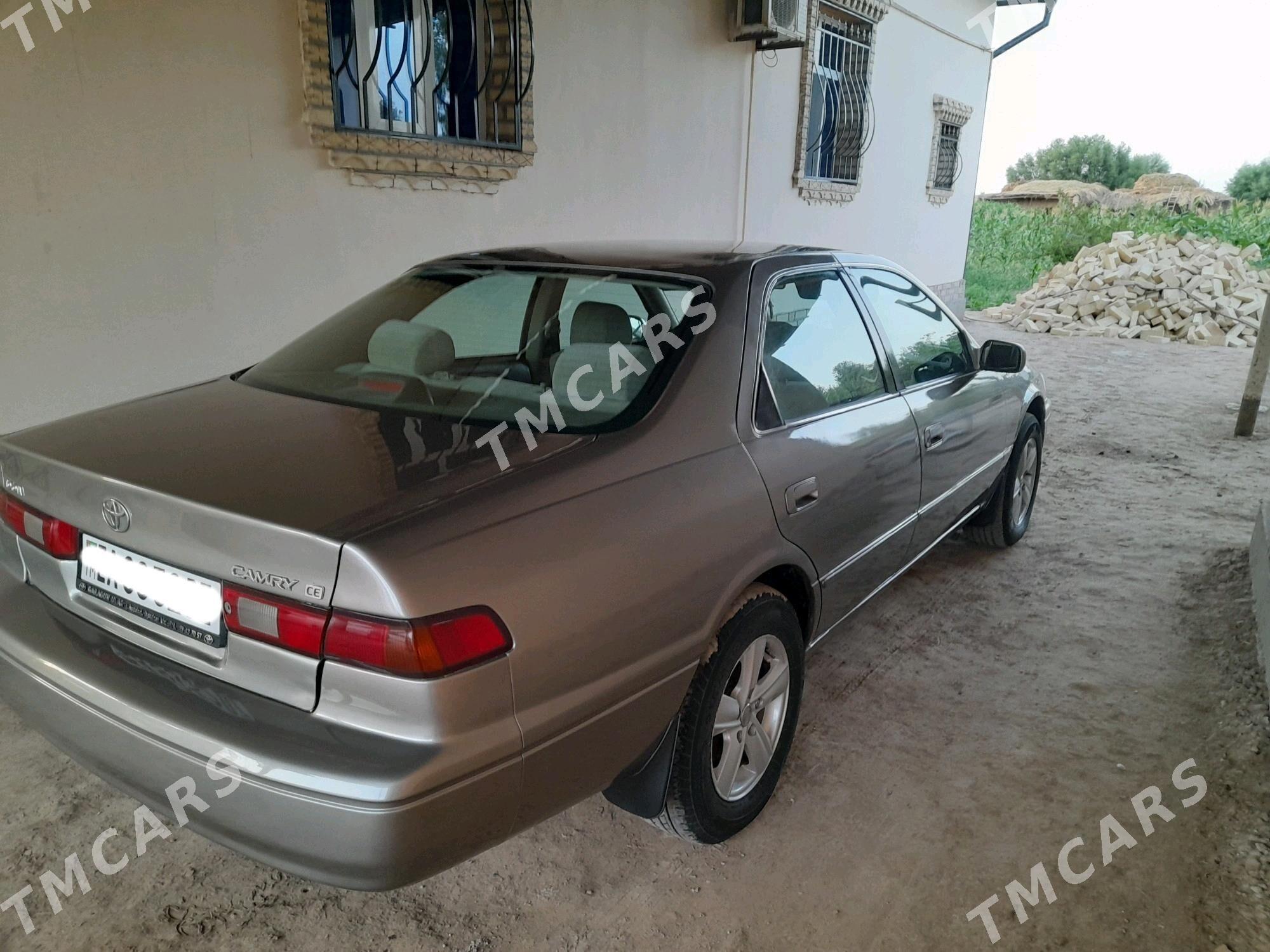 Toyota Camry 1999 - 123 000 TMT - Köneürgenç - img 5