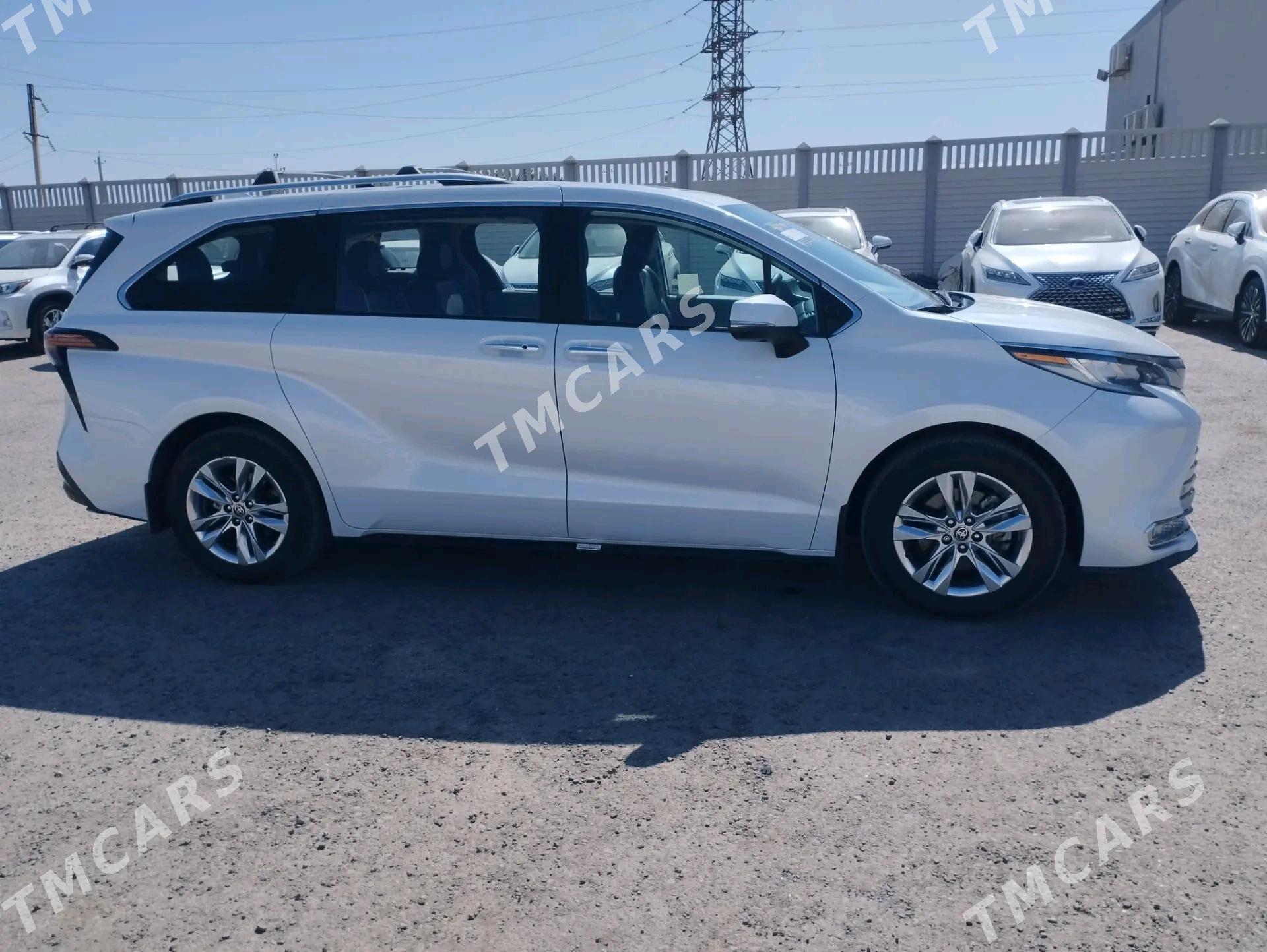 Toyota Sienna 2021 - 670 000 TMT - Векильбазар - img 10