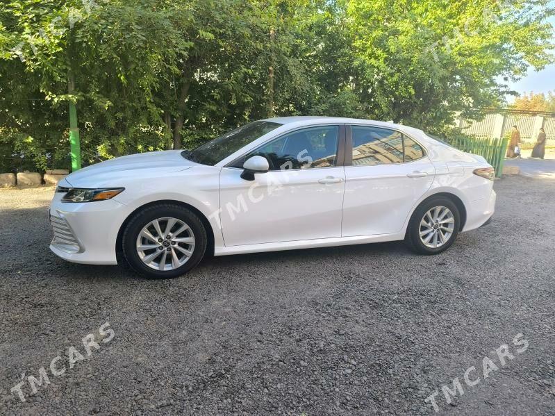 Toyota Camry 2021 - 335 000 TMT - Änew - img 3