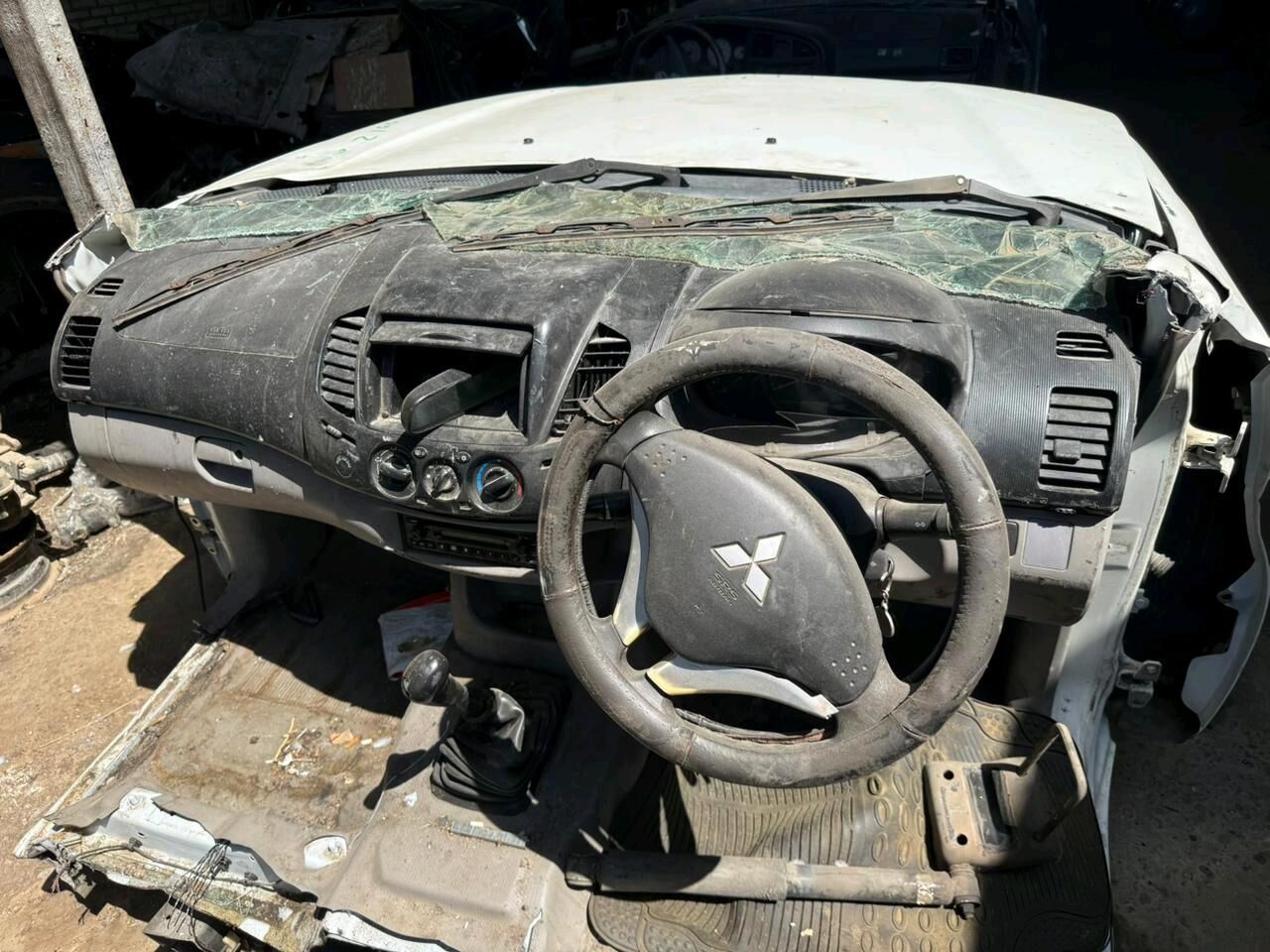 L200 2.4 5 000 TMT - Мары - img 3