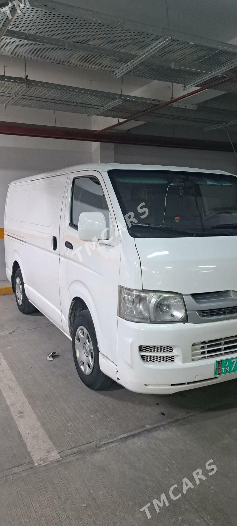 Toyota Hiace 2010 - 255 000 TMT - Айтакова (ул. Огузхана) - img 4