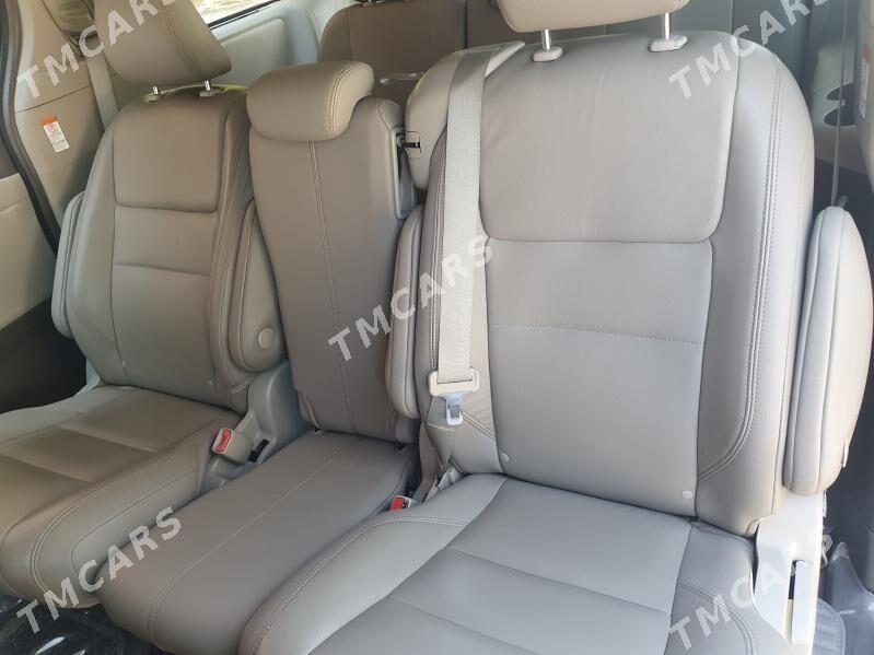 Toyota Sienna 2018 - 428 000 TMT - Ашхабад - img 7