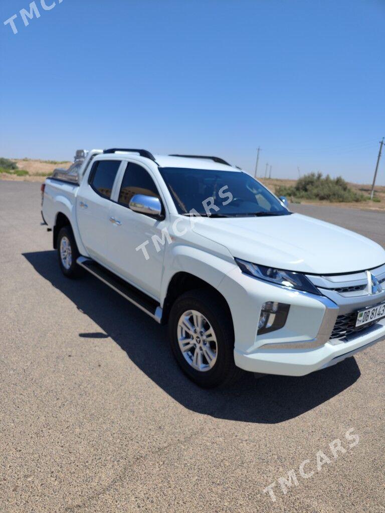 Mitsubishi L200 2021 - 340 000 TMT - Baýramaly - img 2