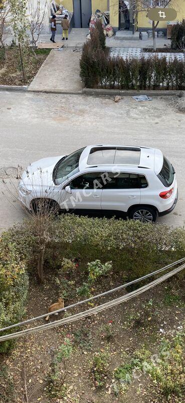 Volkswagen Tiguan 2010 - 195 000 TMT - Aşgabat - img 2