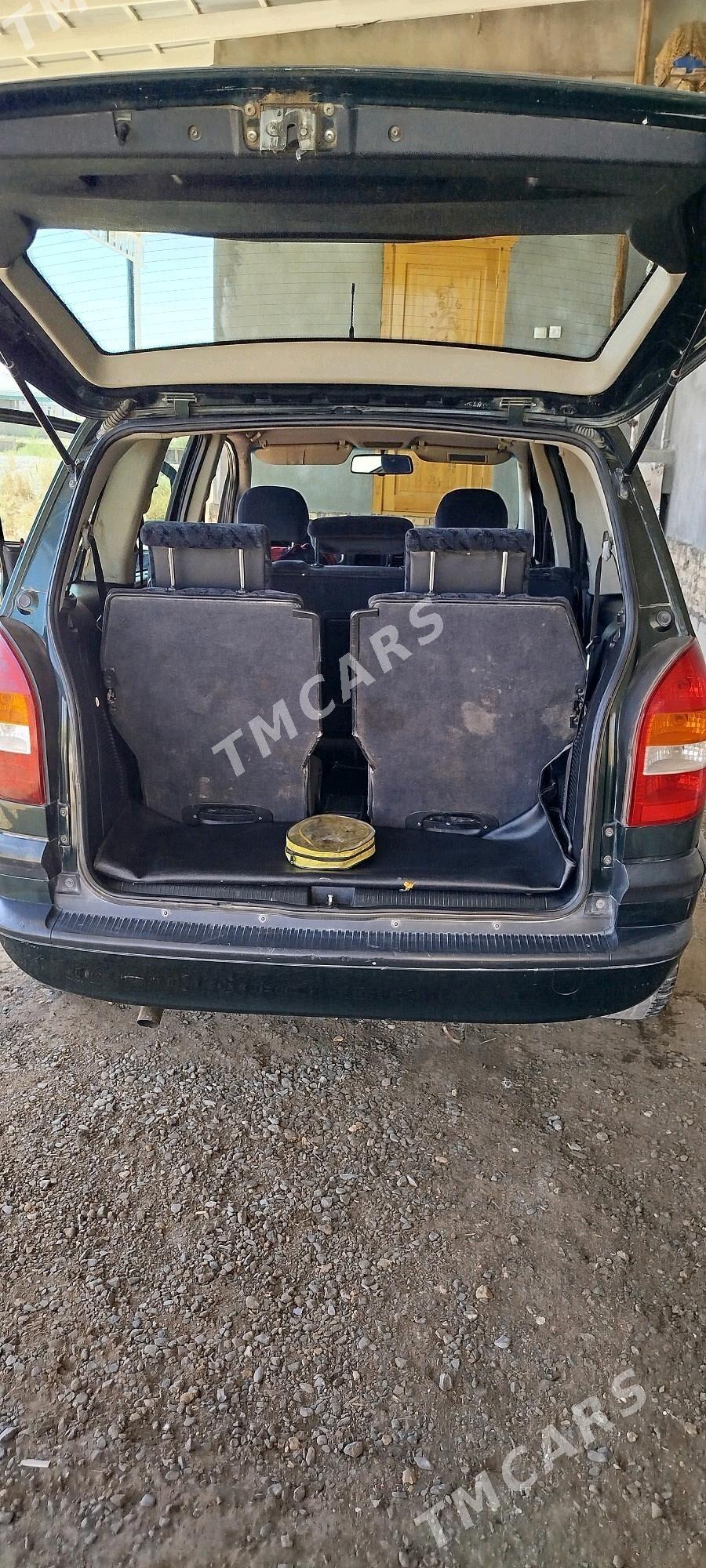 Opel Zafira 2002 - 80 000 TMT - Şabat etr. - img 9
