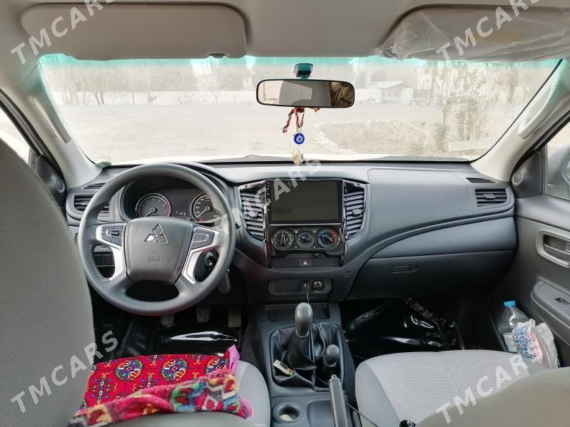 Mitsubishi L200 2021 - 340 000 TMT - Baýramaly - img 5