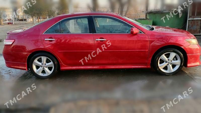 Toyota Camry 2010 - 200 000 TMT - Baýramaly - img 2