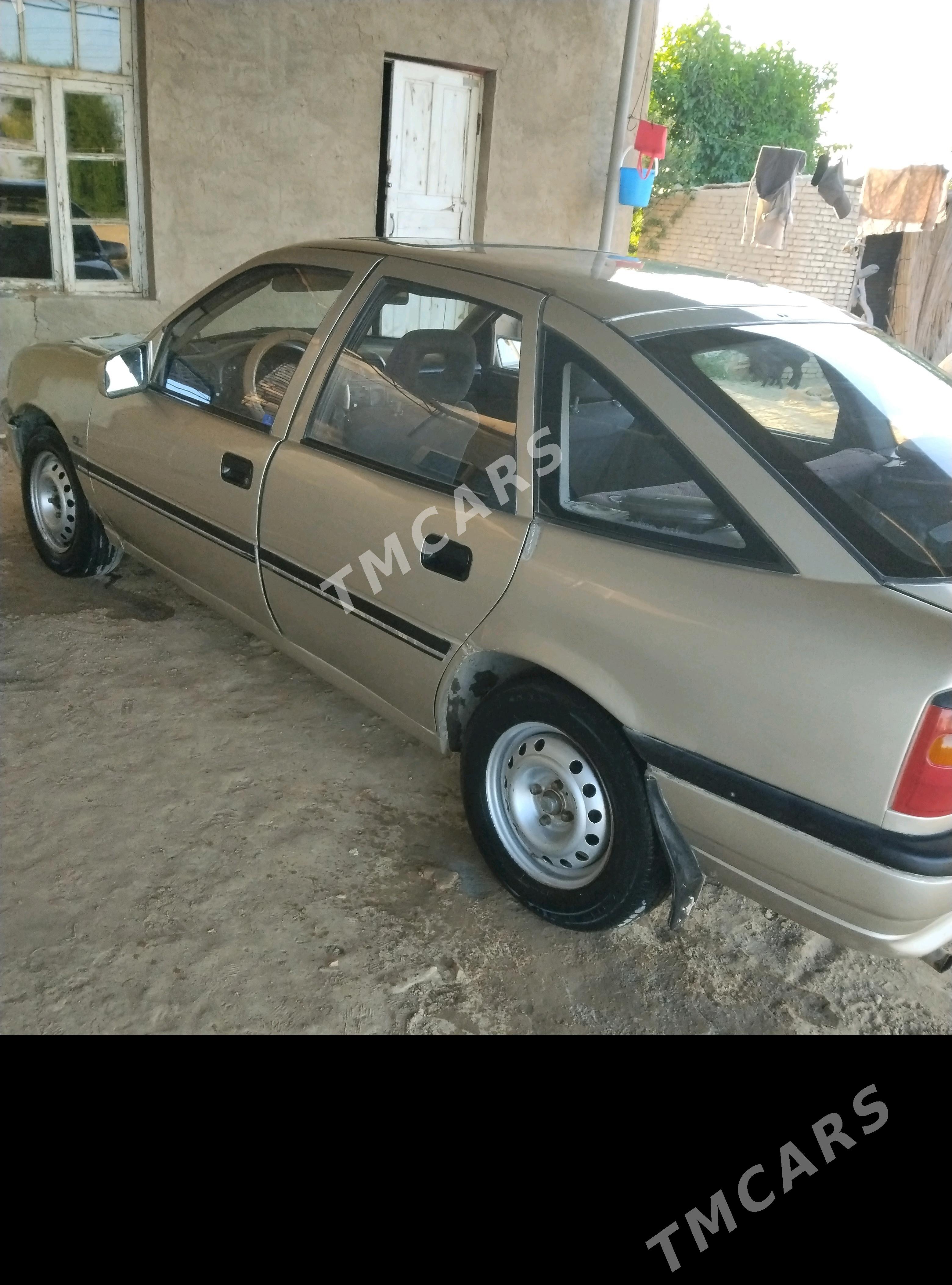 Opel Vectra 1992 - 16 000 TMT - Мургап - img 3