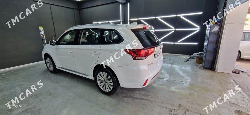 Mitsubishi Outlander 2022 - 300 000 TMT - Aşgabat - img 2