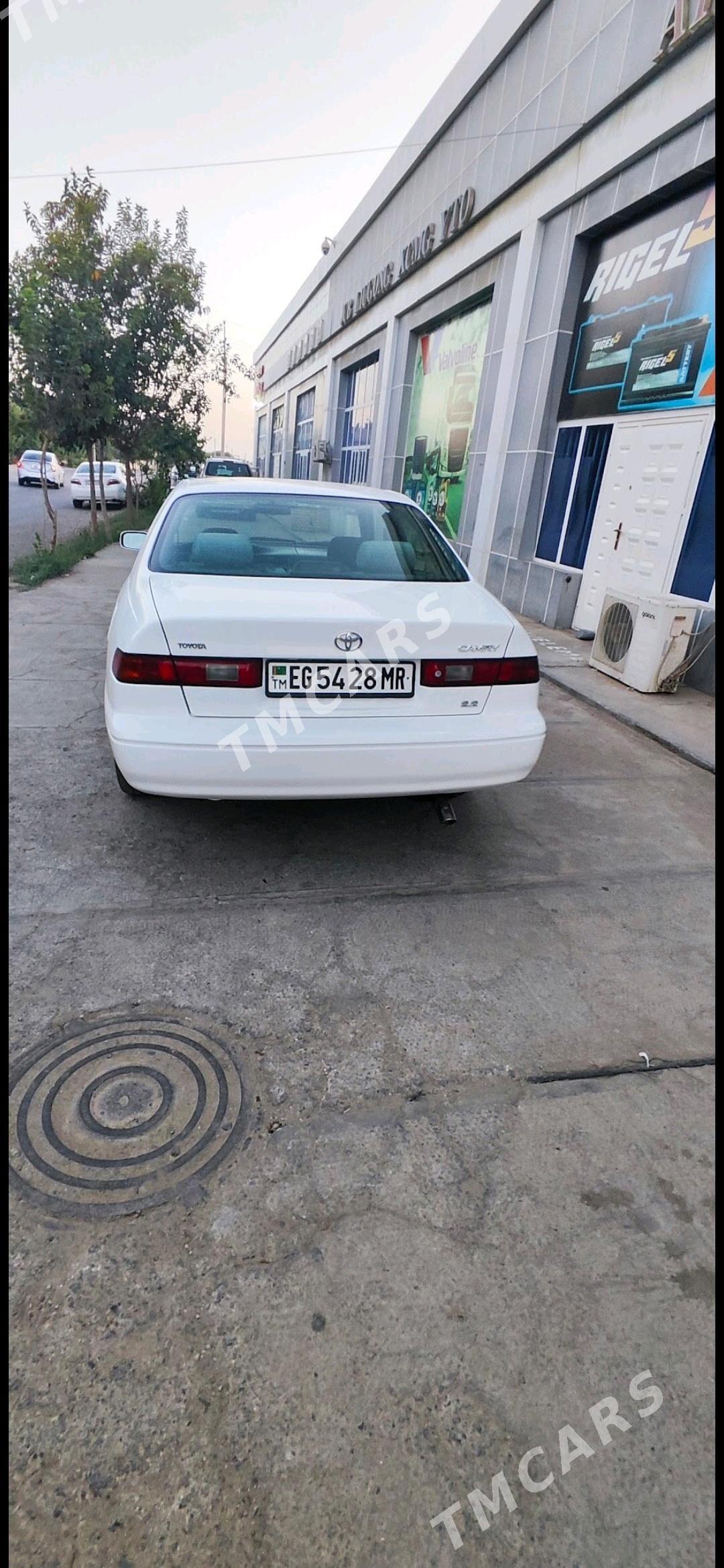 Toyota Camry 1998 - 118 000 TMT - Мары - img 6