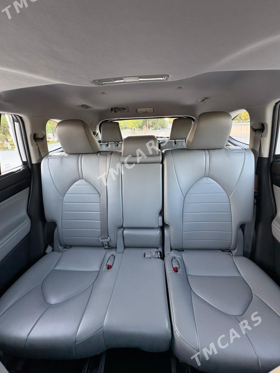 Toyota Highlander 2022 - 540 000 TMT - Туркменабат - img 3