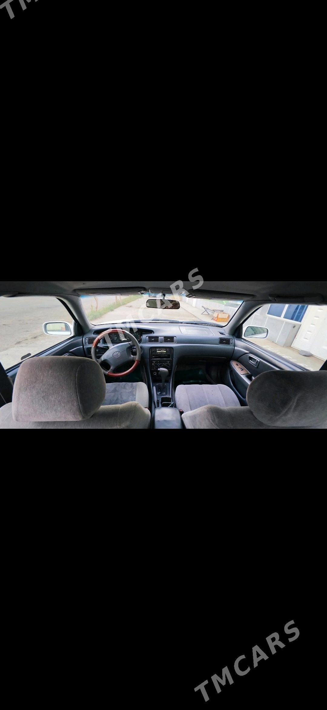 Toyota Camry 1998 - 118 000 TMT - Мары - img 9