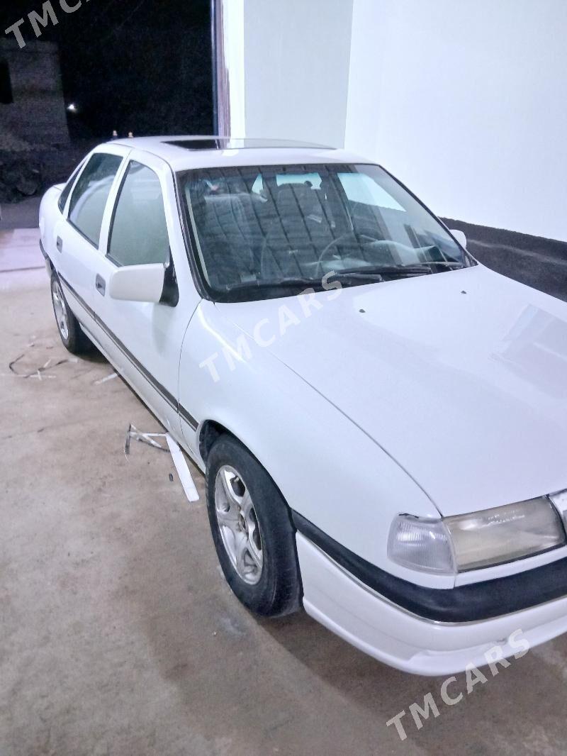 Opel Vectra 1992 - 30 000 TMT - Дашогуз - img 5