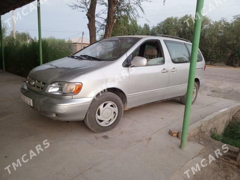Toyota Sienna 1998 - 160 000 TMT - етр. Туркменбаши - img 6