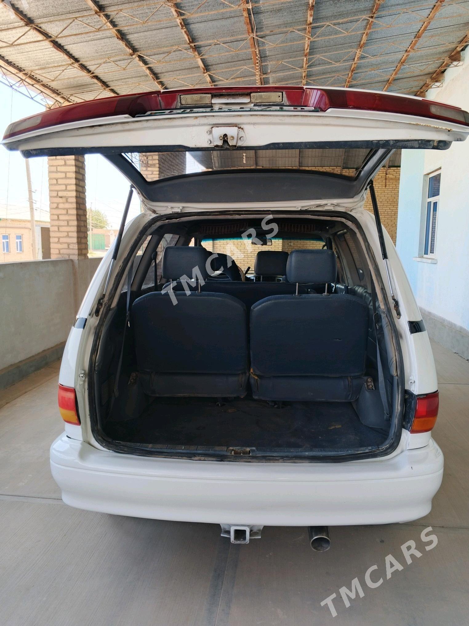 Toyota Previa 1992 - 70 000 TMT - Halaç - img 6