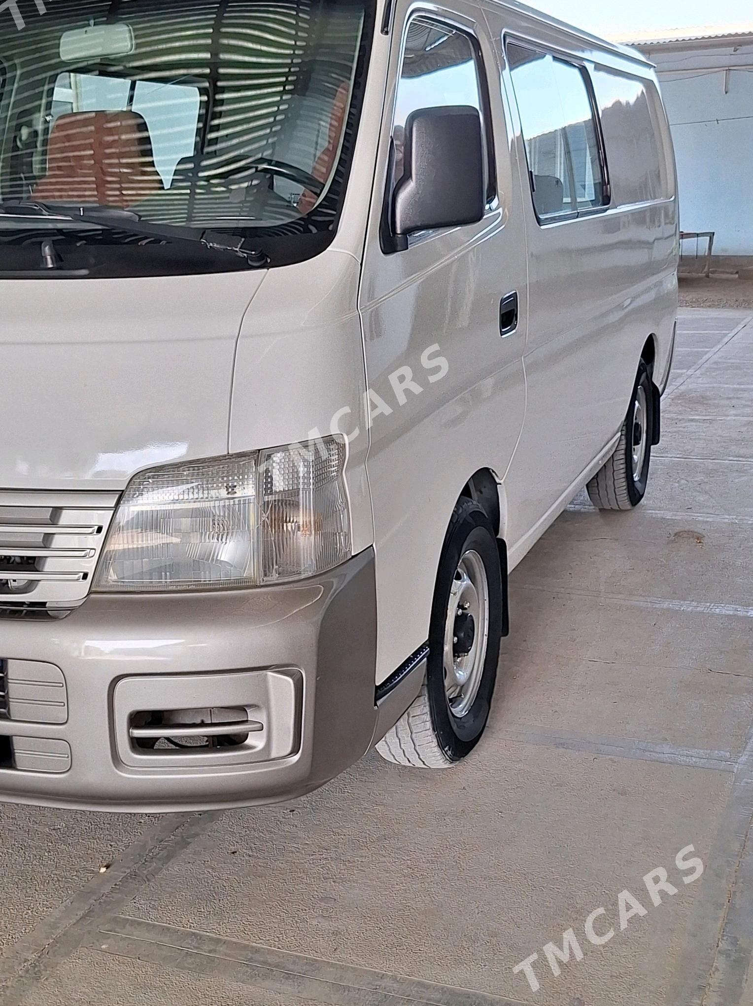 Nissan Urvan 2004 - 130 000 TMT - Mary - img 6