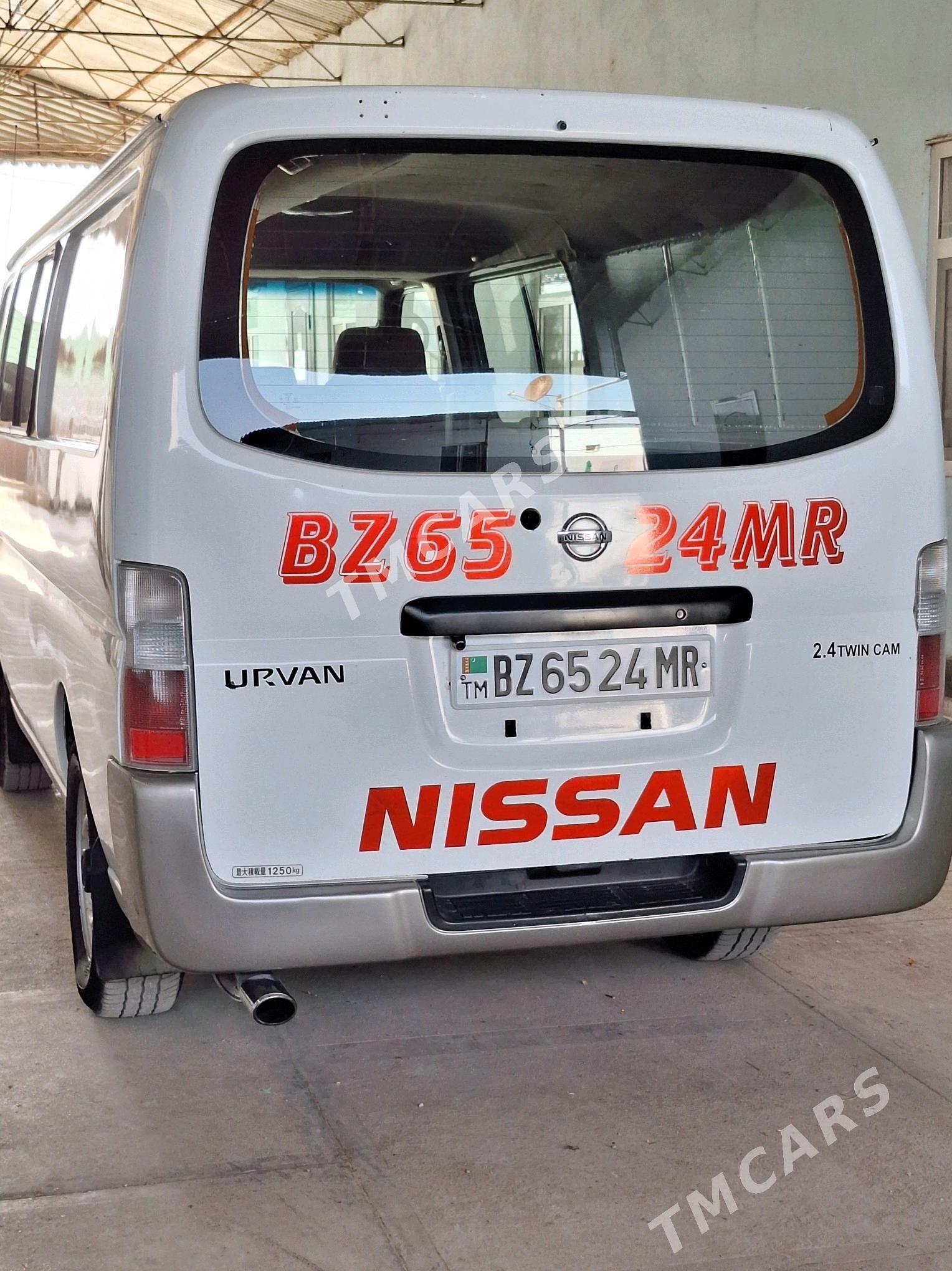 Nissan Urvan 2004 - 130 000 TMT - Mary - img 2