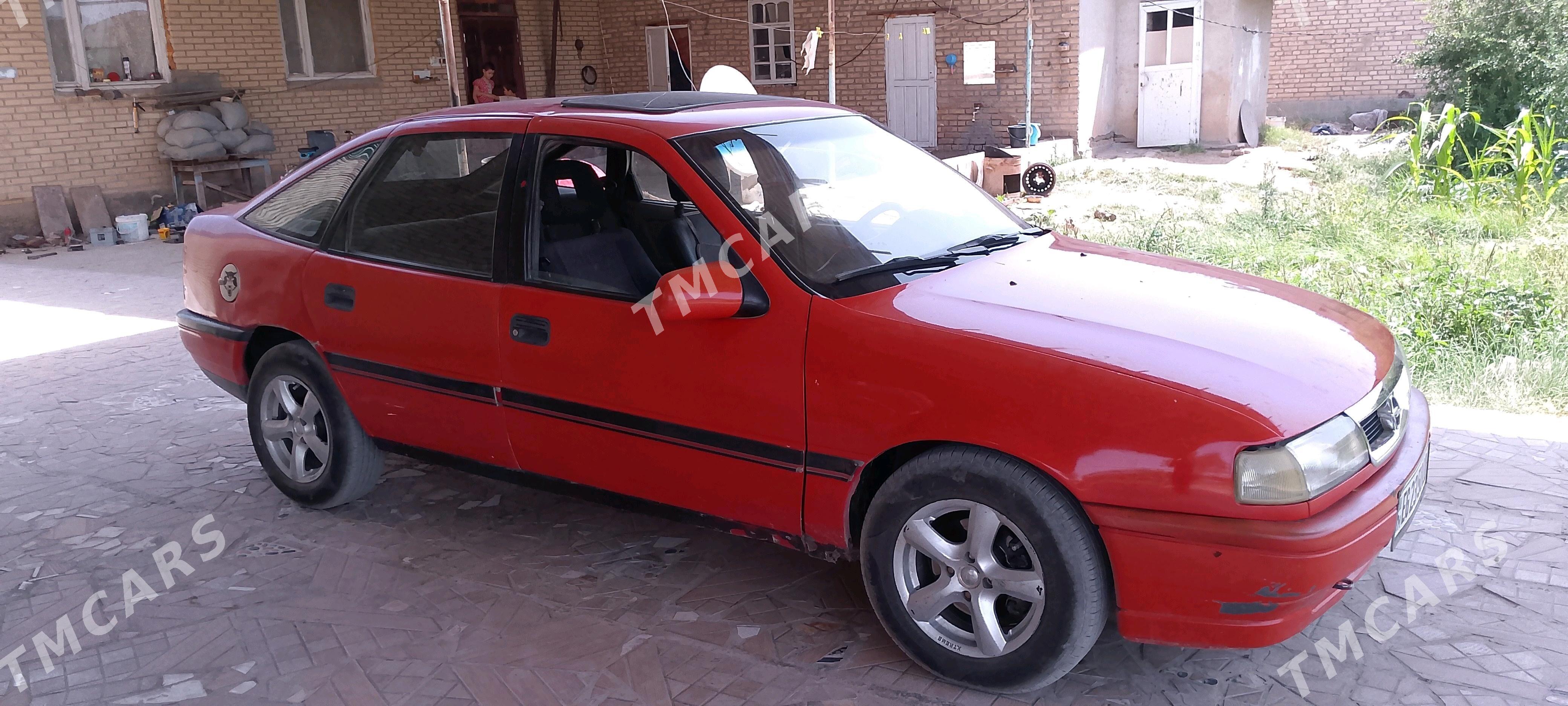 Opel Vectra 1992 - 15 000 TMT - Sakar - img 2