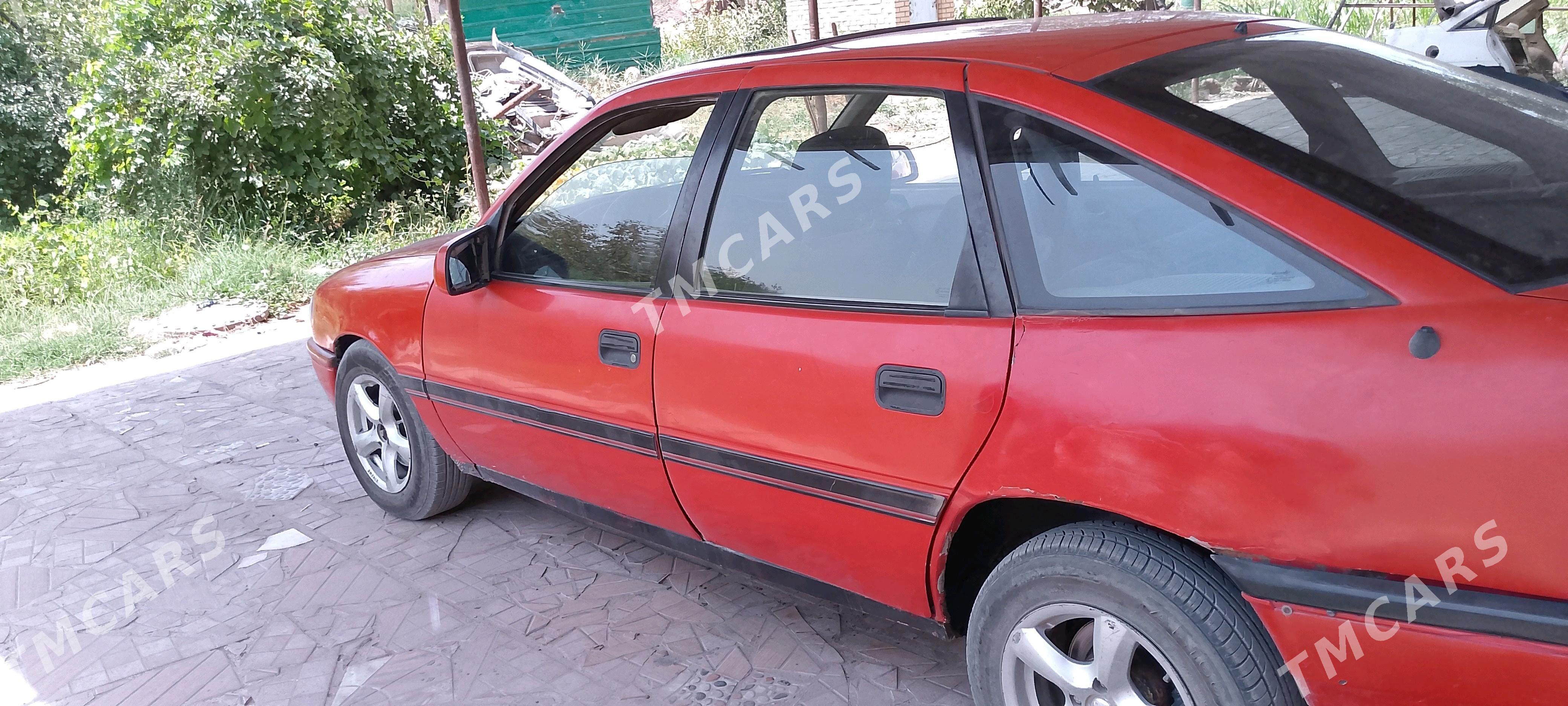 Opel Vectra 1992 - 15 000 TMT - Sakar - img 3