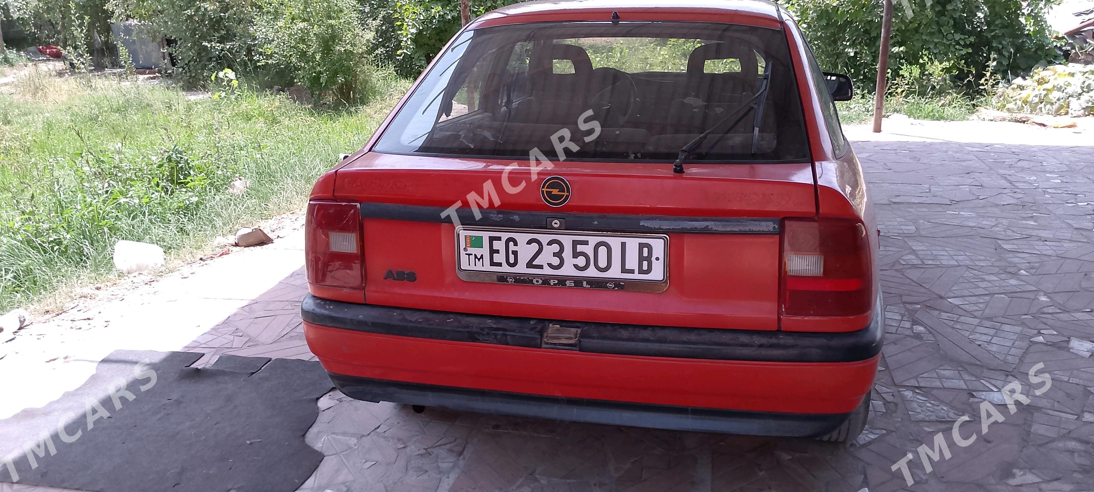 Opel Vectra 1992 - 15 000 TMT - Sakar - img 4