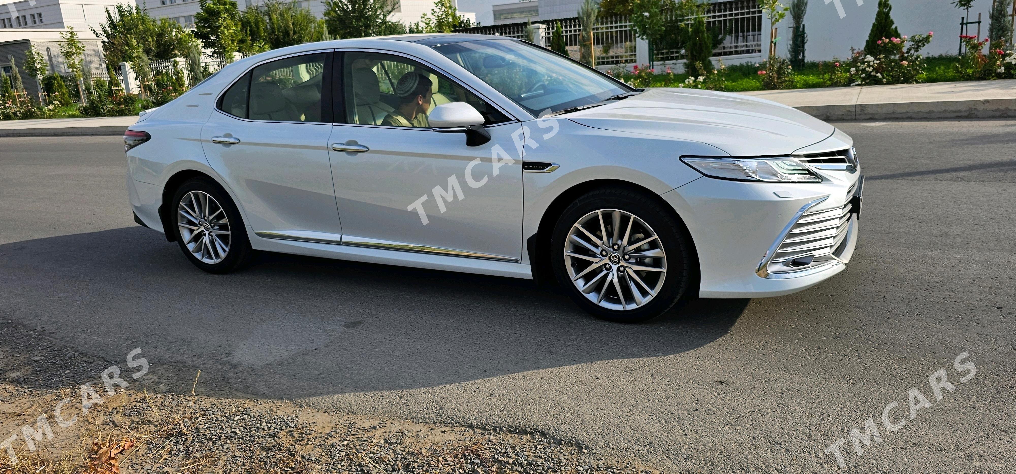 Toyota Camry 2023 - 700 000 TMT - Aşgabat - img 2